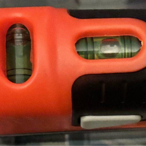 Mini Portable Vertical Laser Spirit Level Laser Straight Level 90 Degree - Picture 3 of 11
